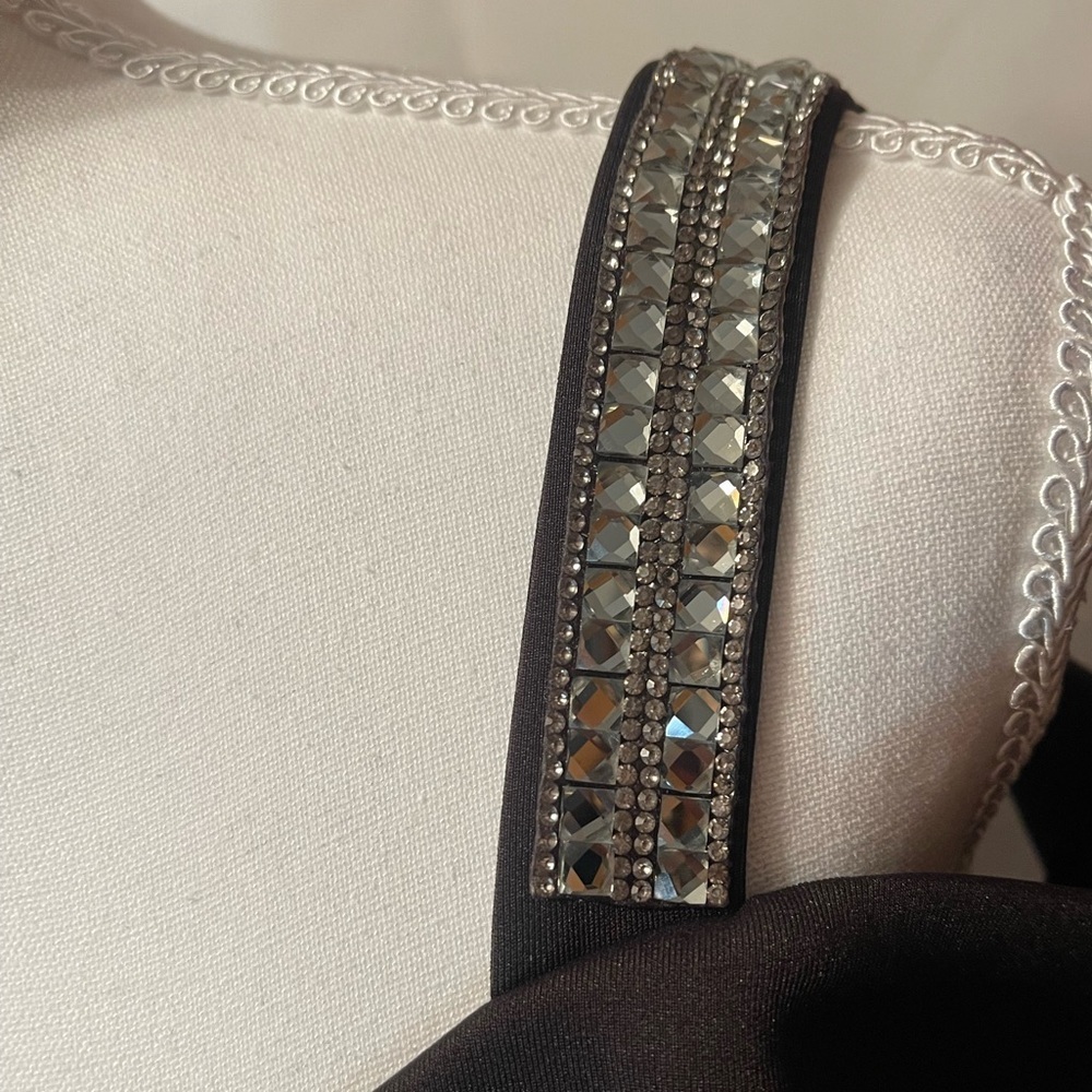 SPENSE,Elegant Black Dress with Embellished Straps - Picture 6 of 10